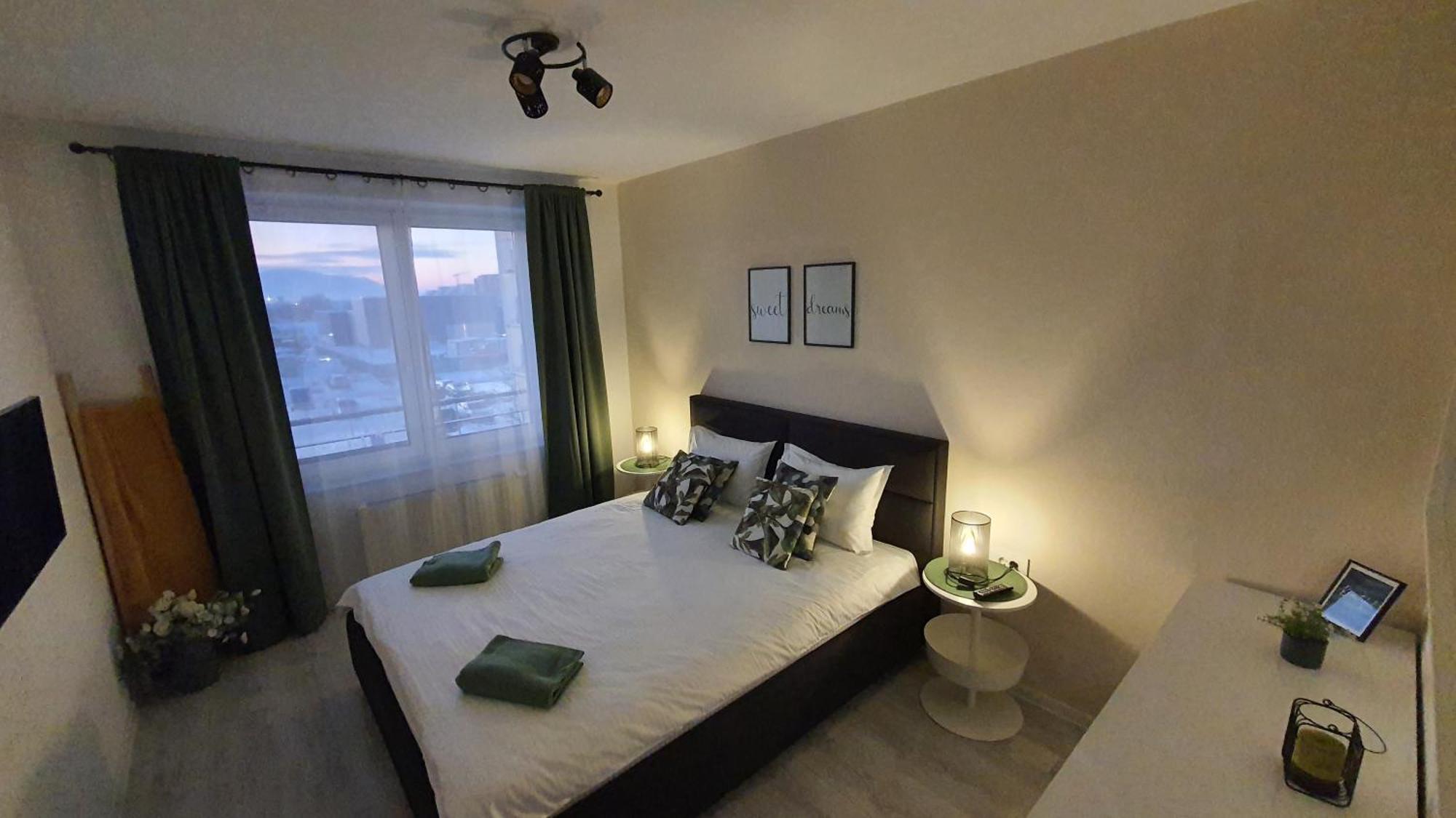 Green Apartment Coresi 브라쇼브 외부 사진
